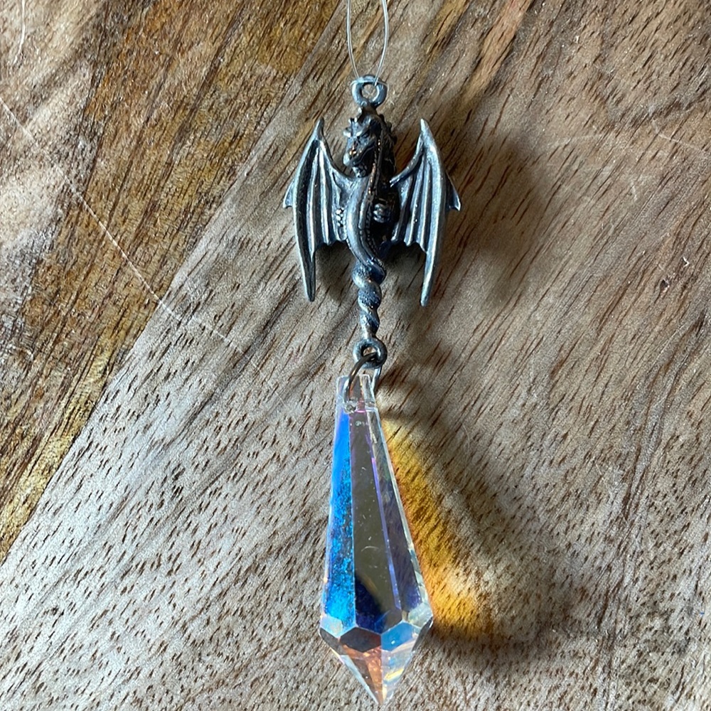 Pewter DRAGON + 7 Crystals + 1 Droplet Hanging Pendant MEDIEVAL TIMES  $99 NEW